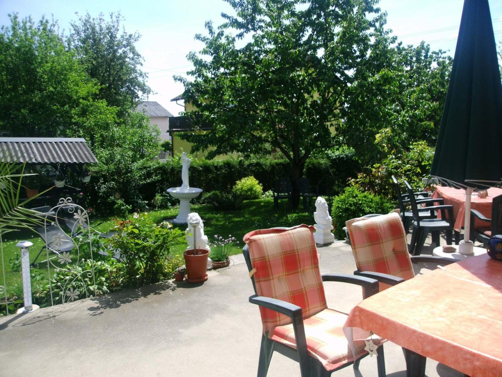 Haus Stuttgart Bed & Breakfast Obernberg am Inn Bagian luar foto